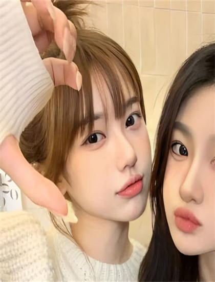 《少女足球》场景布置分析：环境设计与主题呼应探讨